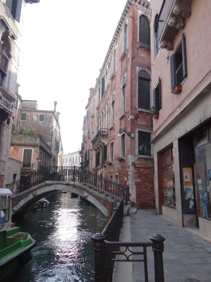 Palazzo Boldu - Ca' Colombina Apartment Venesia Bagian luar foto